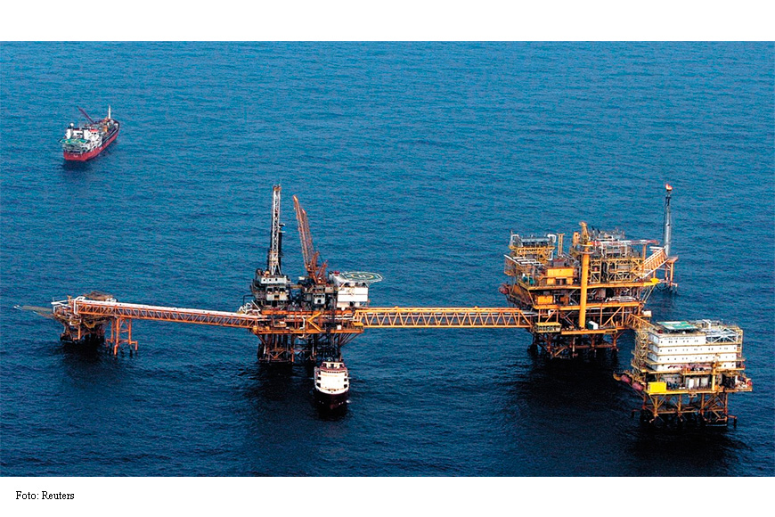 Gobierno reduce la carga regulatoria a la producción petrolera de Pemex