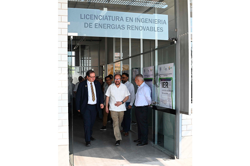 Formar profesionistas para impulsar la Transición Energética, apuesta de futuro de la UNAM: Rector Lomelí