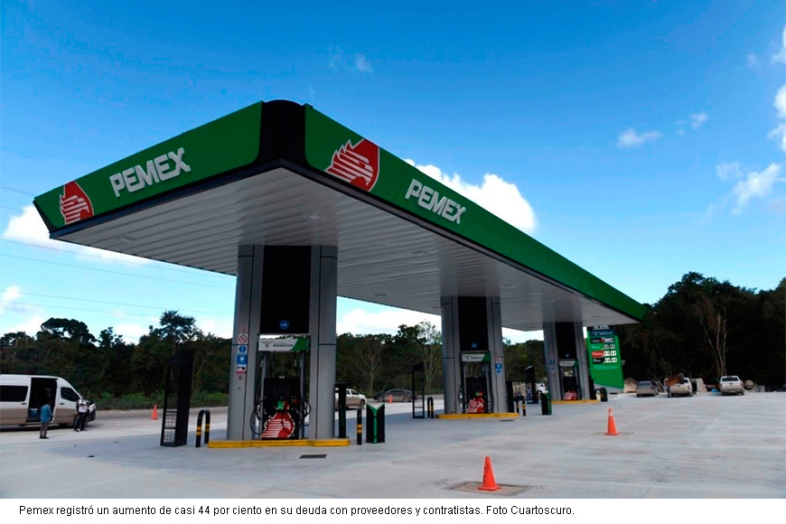 Sube 44% deuda de Pemex con proveedores