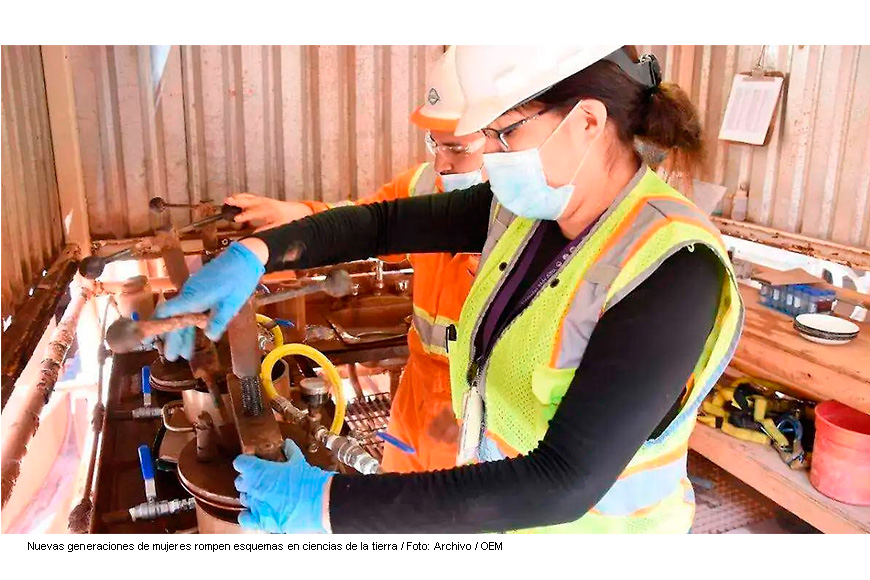 Mujeres ganan espacio en la minería, un sector históricamente dominado por hombres