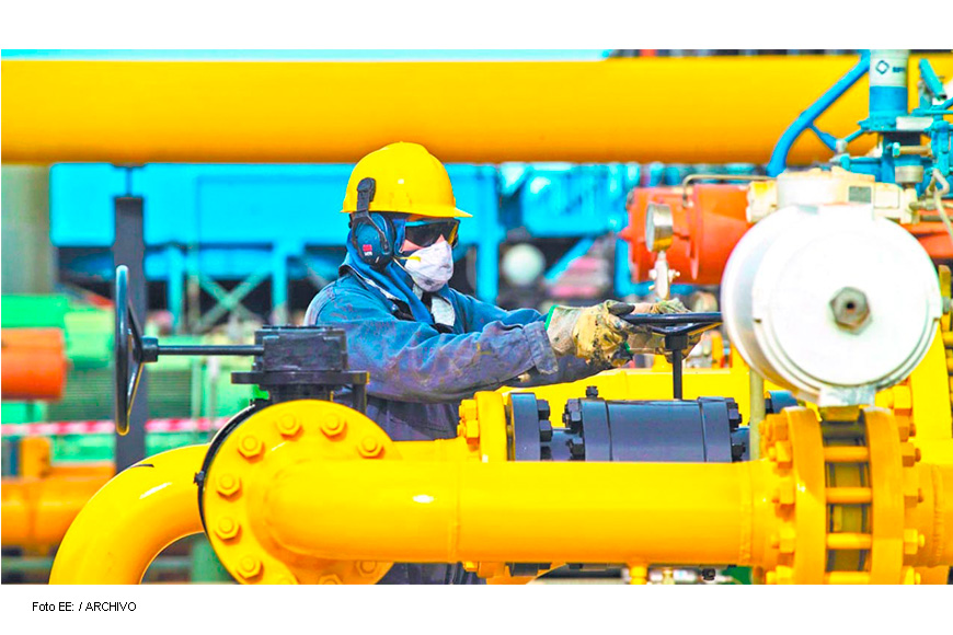 Subsecretario de Comercio Exterior supervisa proyectos para exportar gas de México a Asia