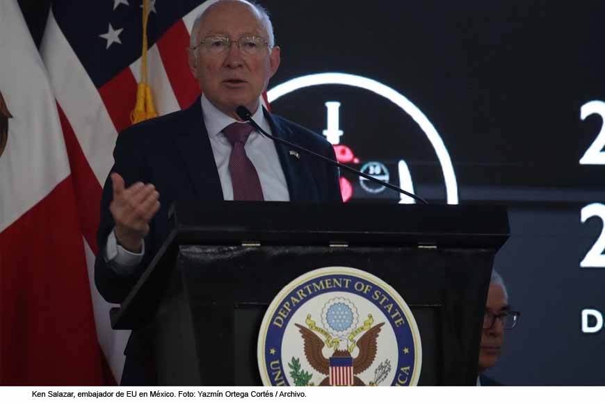 México puede convertirse en la batería de energías limpias: Ken Salazar