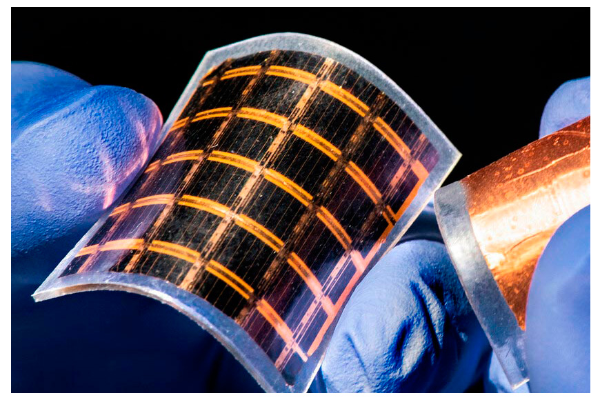 Las placas solares de plástico ya no son un juguete: China logra que sean casi tan eficientes como las de silicio