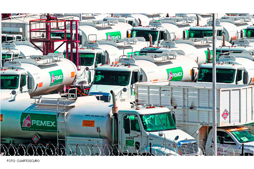 Pemex explica escasez de gasolinas por ajustes en mantenimientos