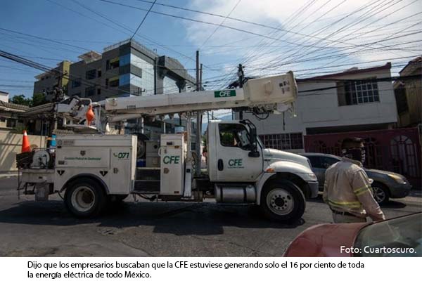 El fracaso de la CFE le conviene a la IP, AMLO la acusa de querer "tragarse" el mercado eléctrico