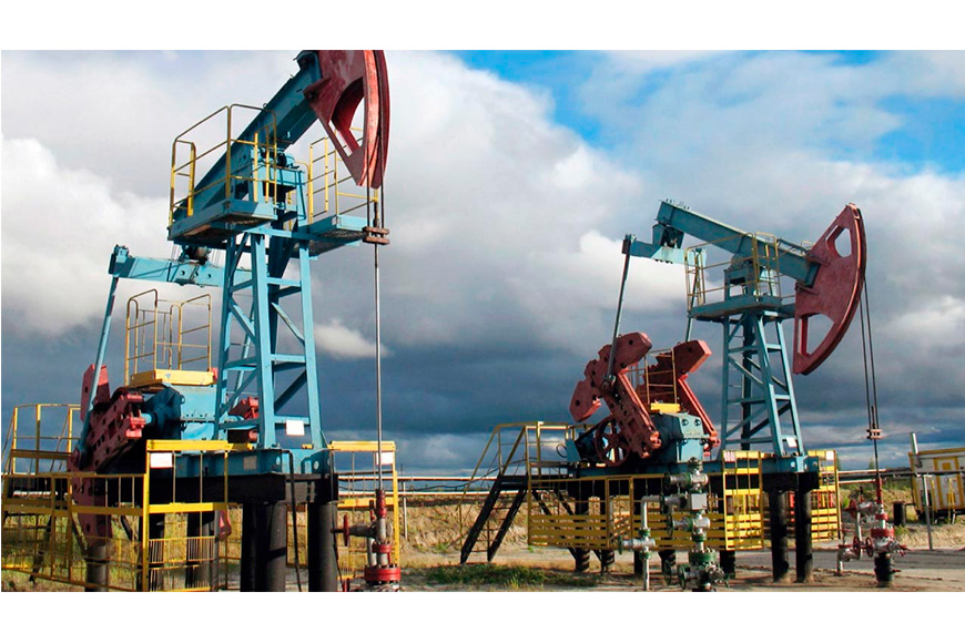Petróleo abre con caídas mientras mercados esperan resultado de las conversaciones Irán-EU