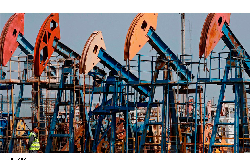 Petróleo se encamina a alza semanal de más de 4% tras nueva amenaza de EU de bloqueo a Irán