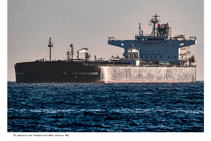 EU permitirá acceso al petróleo ruso por un mes