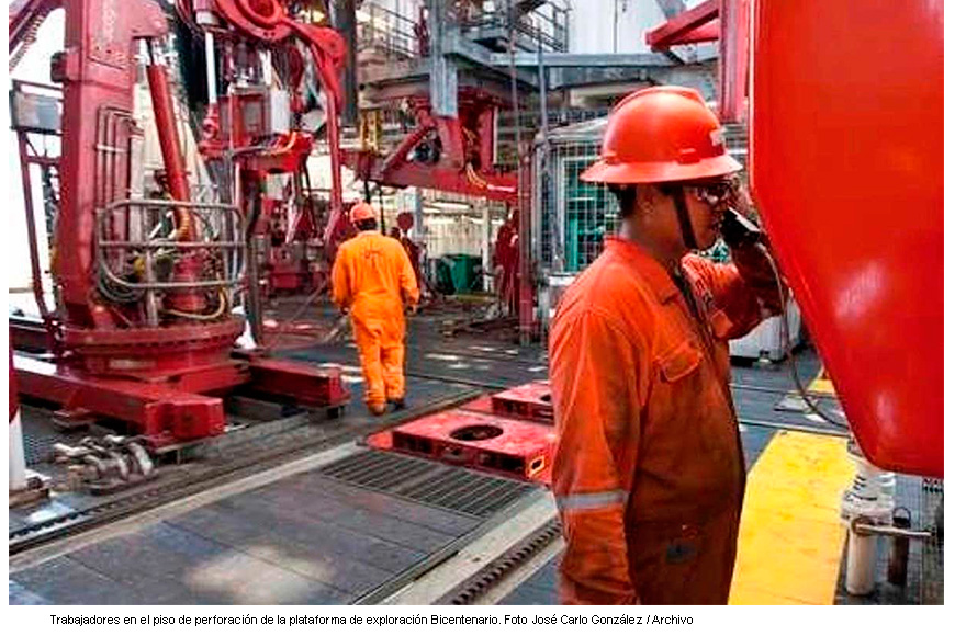 Pemex y sindicato acuerdan alza salarial de 4.5%
